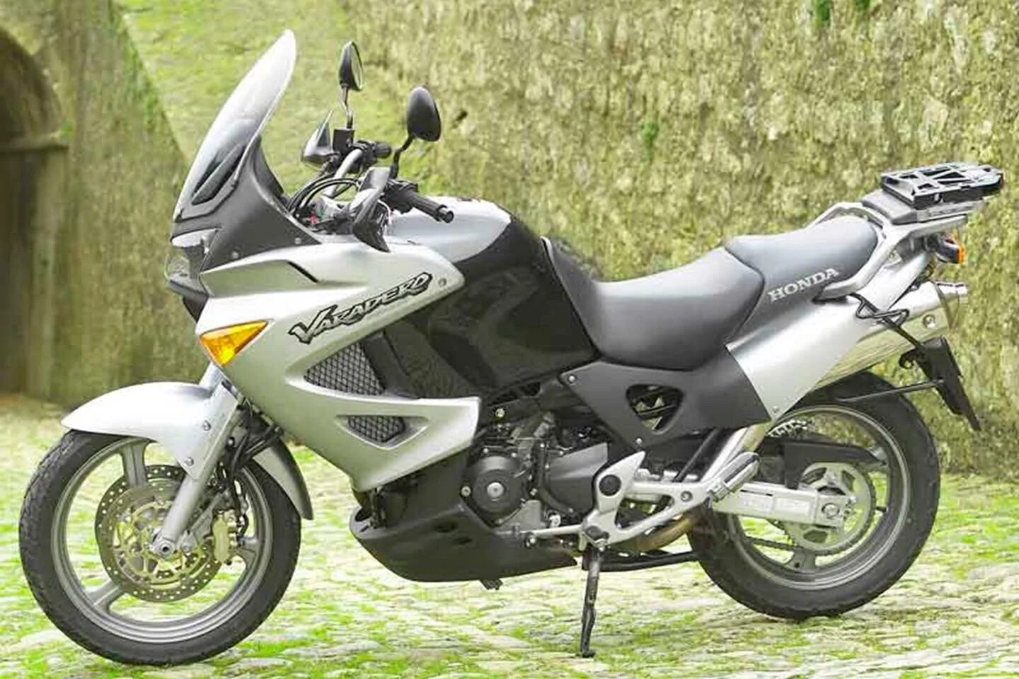 Honda varadero 125. Honda varadero xl 1000. Honda xl1000v varadero мотоцикл. Honda varadero xl 1000. Honda xl1000v varadero.