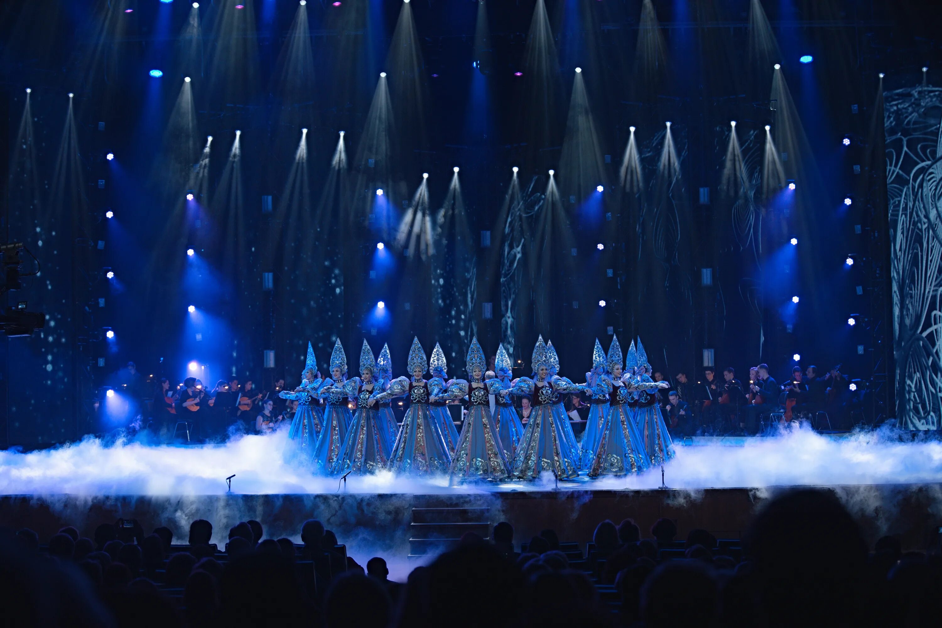 большой юбилейный концерт александры пахмутовой. фестиваль тихона хренникова в ельце 2023. пахмутова на юбилейном концерте. гжель концертный зал. афиша глинковского фестиваля.