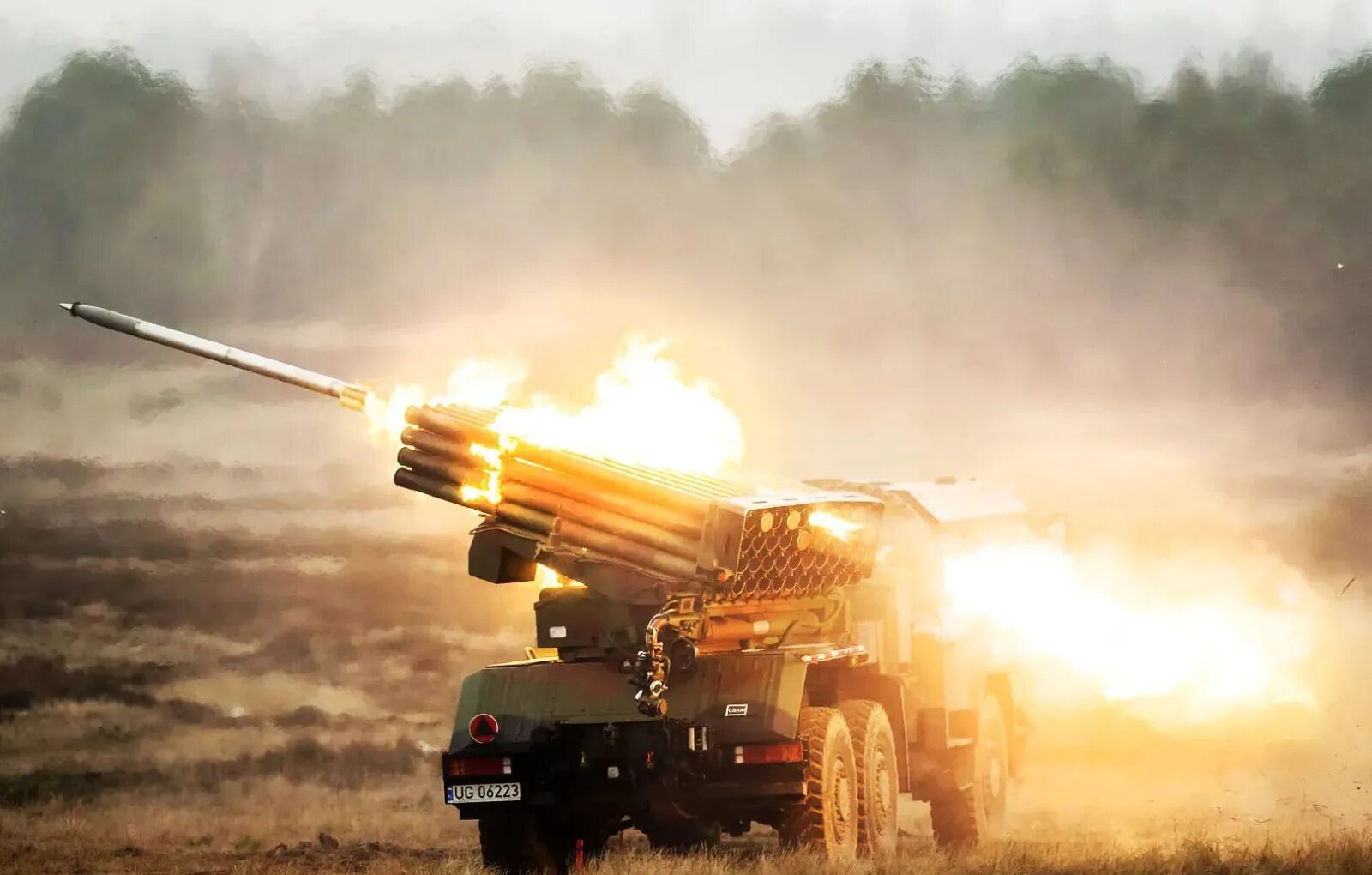 Залп рсзо. Система залпового огня рсзо. рсзо торнадо-с залп. бм-21 «торнадо».