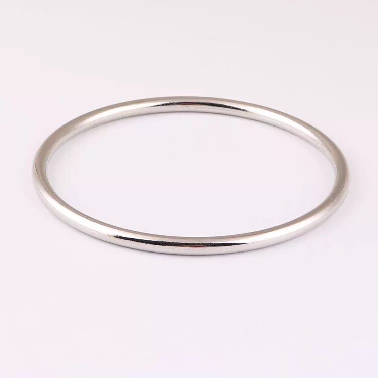 Большие кольца металлические. Кольцо круглое сварное 8229, нержавеющая сталь а4. Металлическое кольцо. Кольцо овальное металлическое. Железное кольцо.