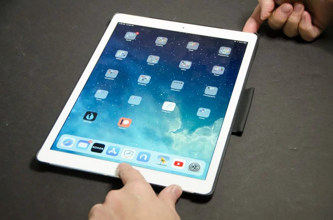 Скинуть айпад. Apple IPAD Classic. Хард ресет айпад мини. IPAD Touch 7 комплект. Жесткая перезагрузка айпад Эйр.