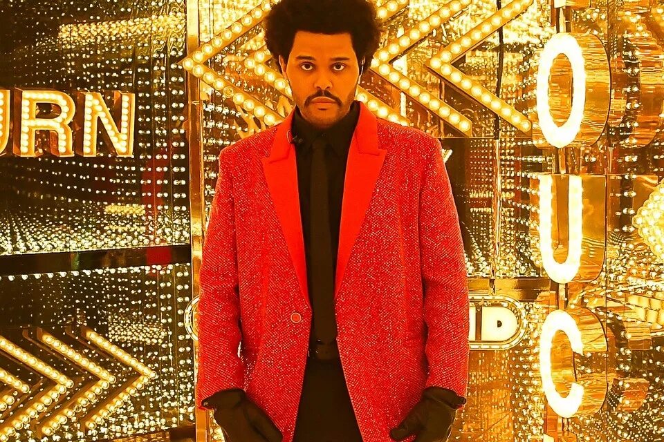 The Weeknd. The Weeknd 2021. The Weeknd 2022 певец. Уикенд 2023 певец. 1 час лучших песен