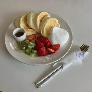 E breakfast