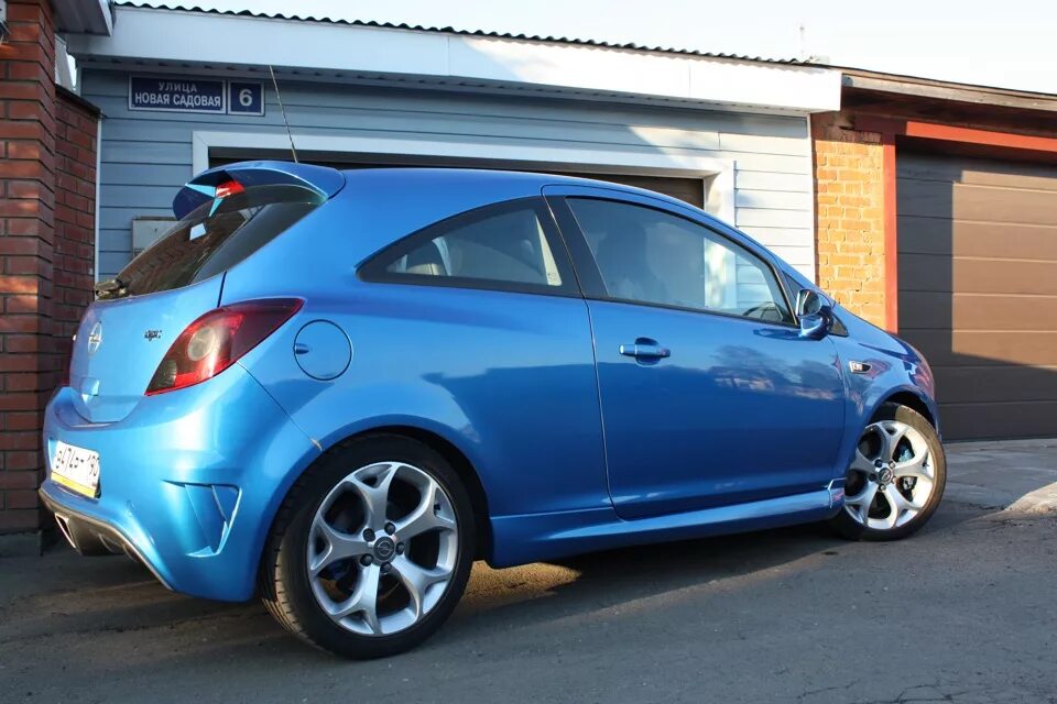 Колеса на опель корса. Диски на опель корса д 15. Opel corsa d r15. Опель корса на дисках r16. Колеса на опель корса.