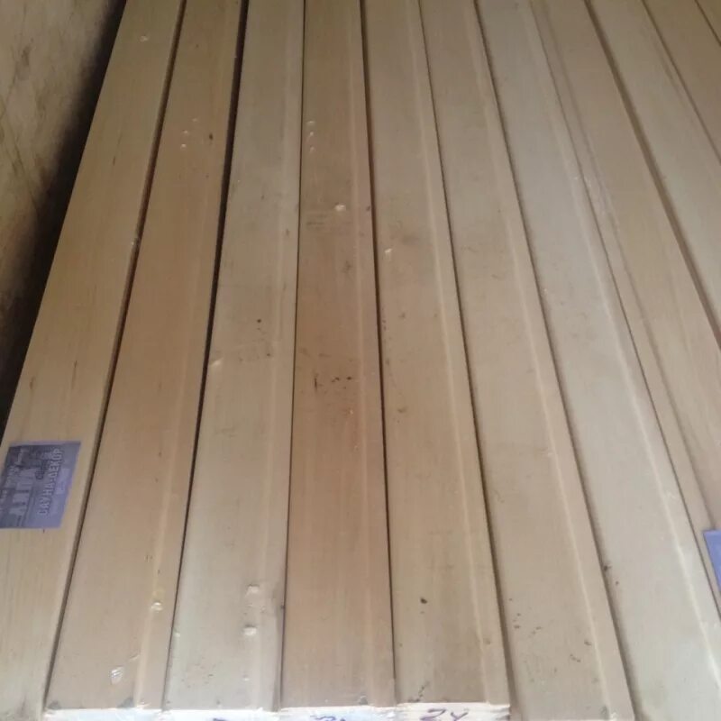 Осина в парную. Парилка обшитая осиновой вагонкой. Вагонка осина для бани. Осина в парную. Полок в бане из липы.