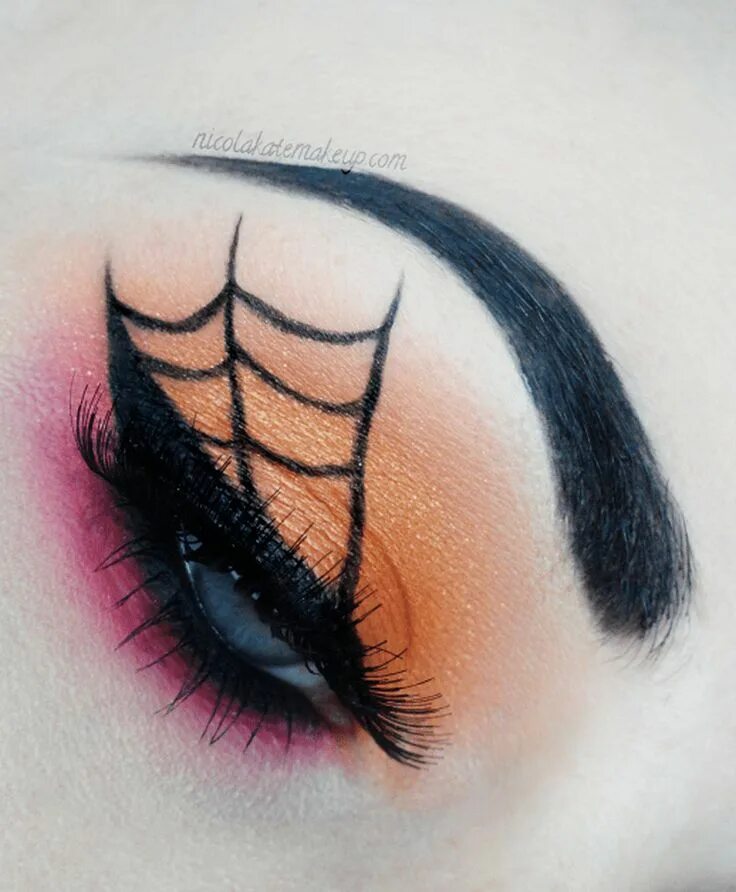 20 Cool Halloween Eye Makeup Ideas Halloween eye makeup, Halloween eyes, Eye mak