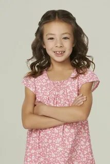 Aubrey Anderson-Emmons as (Lily Tucker-Pritchett) #ModernFamily Season 6 Mo...