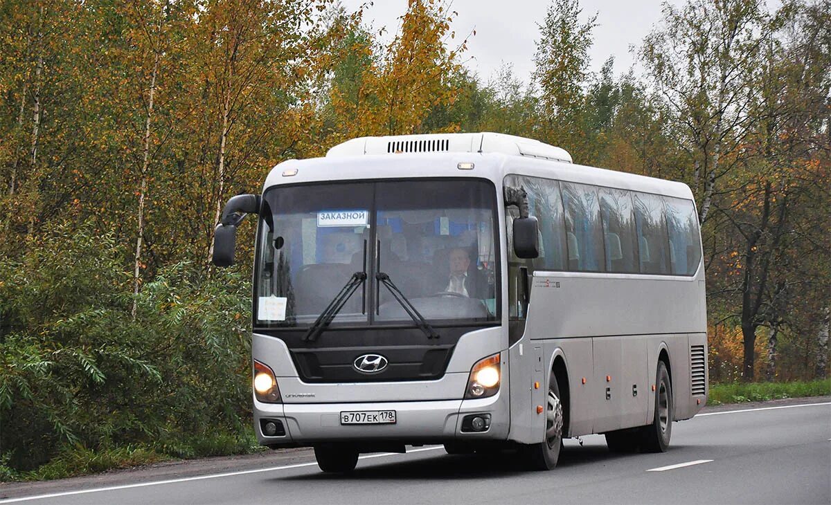 Отслеживать 43 автобус. Hyundai Universe 43. Автобус Hyundai Universe 43. Hyundai Universe Space Luxury (43). Hyundai Universe м (43).