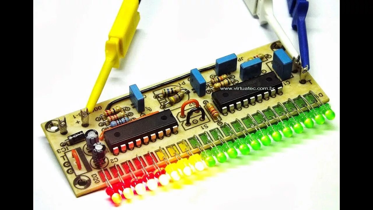 Vu Meter на lm3915. Индикатор уровня на lm3915. Led vu Meter lm3915. Светодиодный индикатор на lm3915.