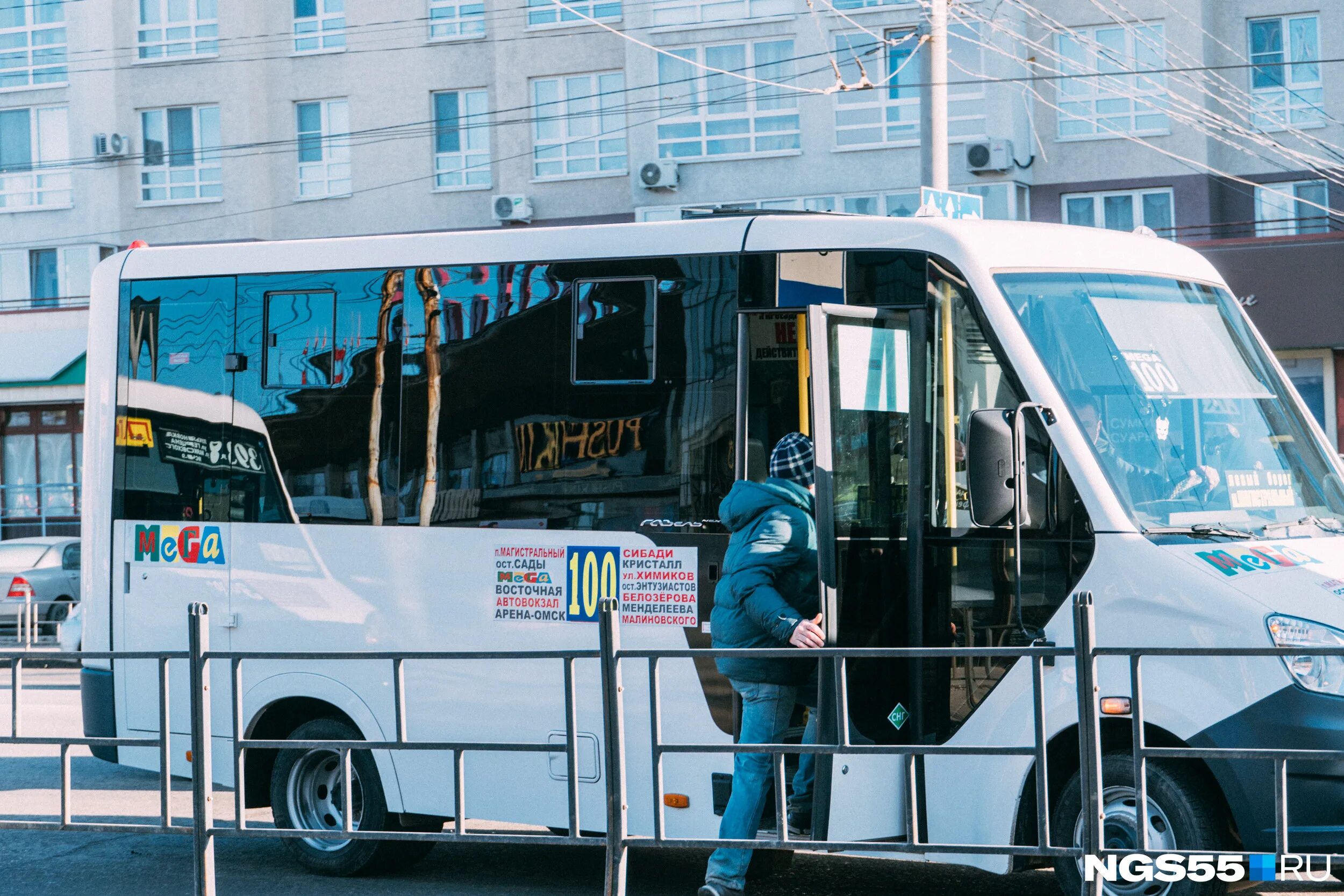 110 маршрут омск. Муниципальный транспорт омск. 78 автобус омск. Автобусы омска вакансии. Автобусы омска вакансии.
