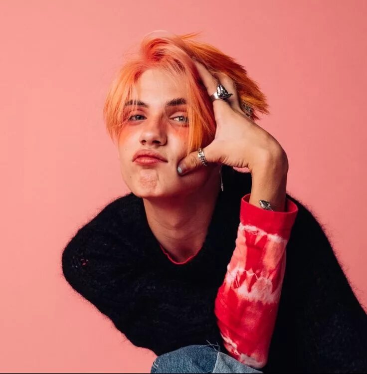 Тик ток рыжий парень. Ноен тиктокер. Андрей ноулз тик ток. Американ бой тик ток ноен. Саша вписка.