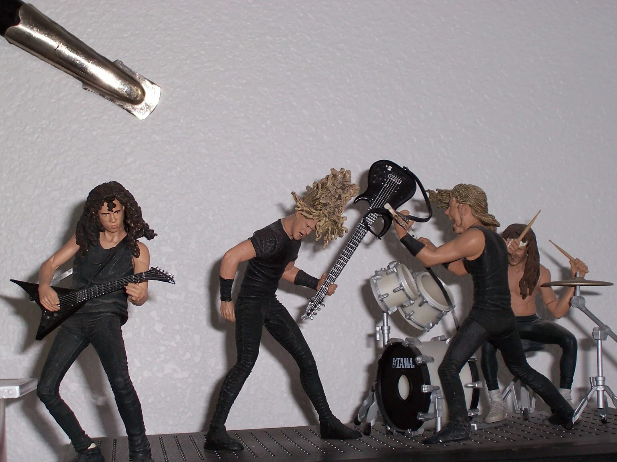 Рок версия металлика. Metallica 1986. Metallica Fan. Metallica фигурки. Куклы металлика.