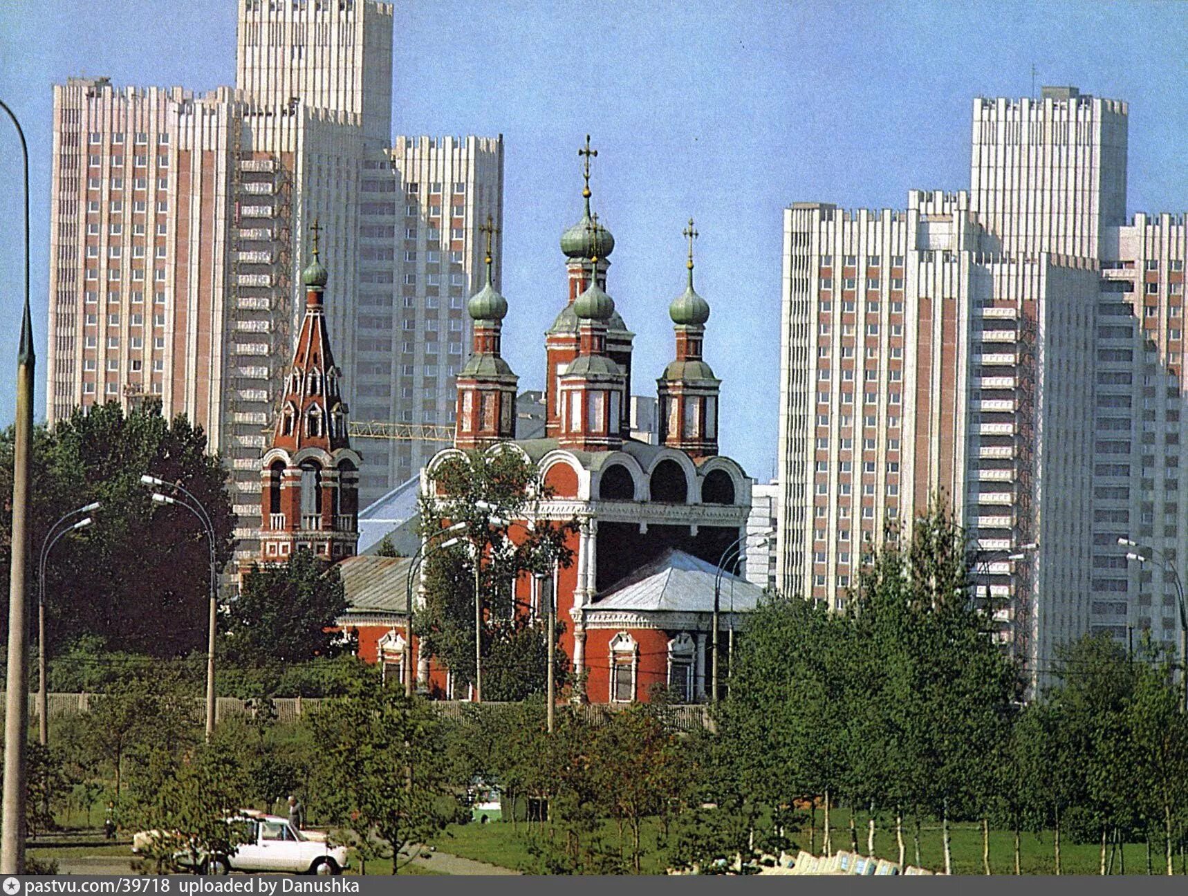 Храмы запада москвы. Храм на юго-западной архангела михаила. Храмы запада москвы. Храмы запада москвы. Храм на юго-западной архангела михаила.
