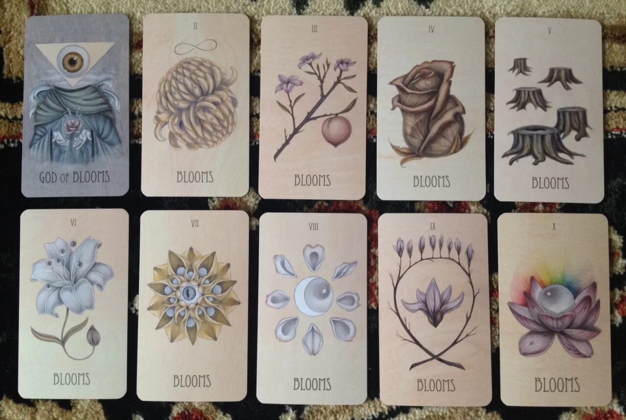 Wooden Tarot деревянное Таро. Wooden Tarot галерея. Карты Таро из дерева.