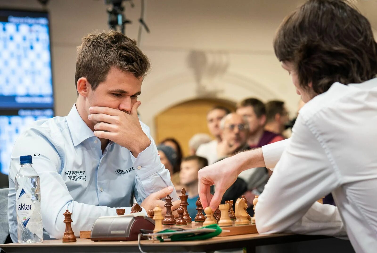 Do are they playing chess now. Fide world chess championship 2025 rapid. орхан багиров chess. даниил дубов шахматы. world rapid chess championship.