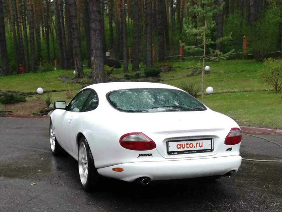 Ягуар 30. Jaguar xk-e. Ягуар xf 2 поколение. Jaguar xk8 coupe. Ягуар машина 1996.