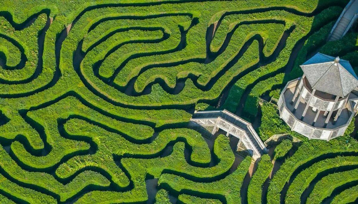 Лабиринт Longleat Hedge Maze. Лабиринт Лонглита в Великобритании. Парк Лабиринт Миллениум парк. Лабиринт il labirinto (Италия)..