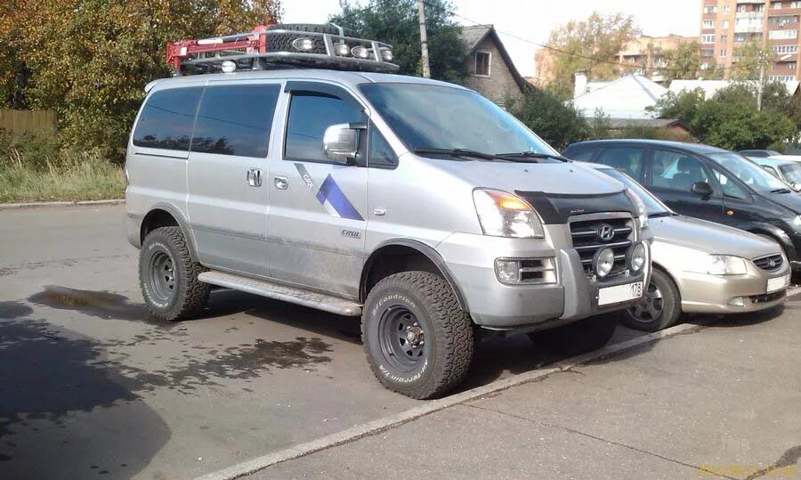 Starex полный привод. Hyundai Starex 4wd. Хёндай Гранд Старекс 4х4. Hyundai Starex 2003 4wd. Hyundai Starex 2005 4wd.