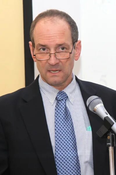 Ректора приглашены. Проректор мисис тимоти. Ректор рут миит. Третьяков ректор факультета телевидения в мгу. Ректора приглашены.