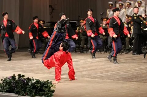 Без ансамбля песня
