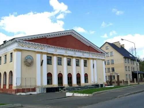 2а саров. Дк авангард саров. саров стадион авангард. дом культуры авангард саров.