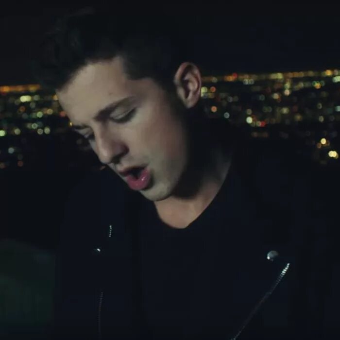 Чарли пут аттентион. Чарли пут внимание. Attention песня. Чарли пут attention слушать. Attention charlie puth перевод