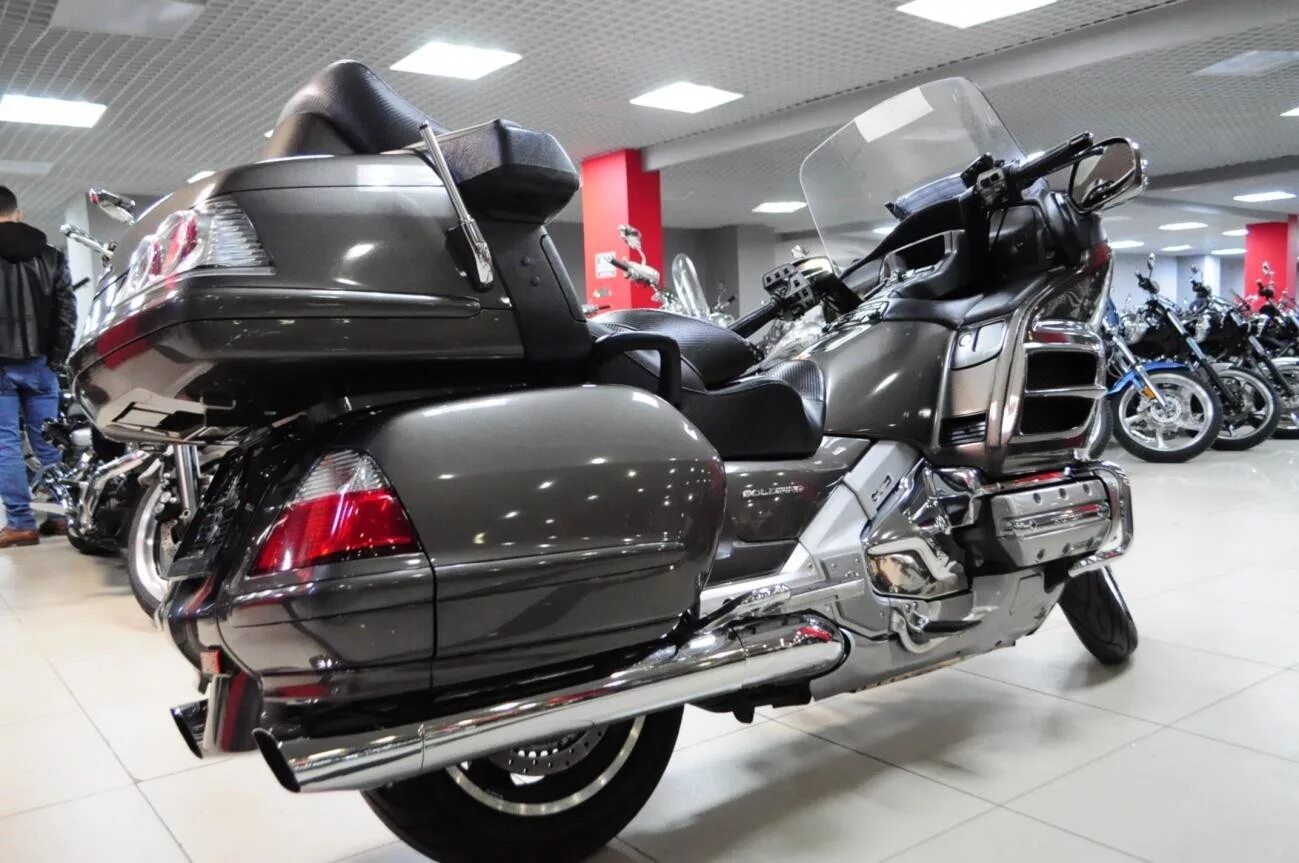 Goldwing 1800. Honda Goldwing 1800. Gold Wing 1800. Хонда Голд Винг 1800. Honda Gold Wing gt-1800.