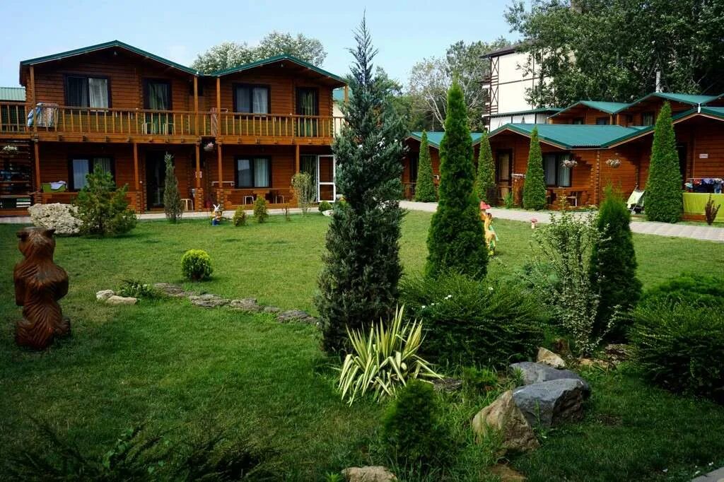 Отель хуторок анапа. Анапа резорт. Гостевой дом золотистый джемете. Гостиничный комплекс «хуторок 3*» (анапа). Гостиничный комплекс «хуторок 3*» (анапа).