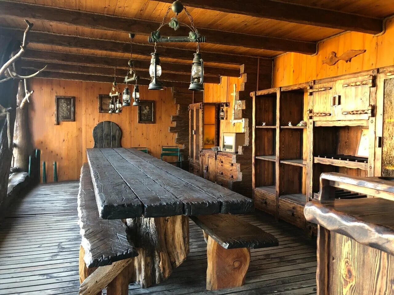 избушка бабы-яги, калязин. калязин, тверская область. турбаза баба яга артыбаш. баба яга и интернет. резиденция бабы яги в грахово.