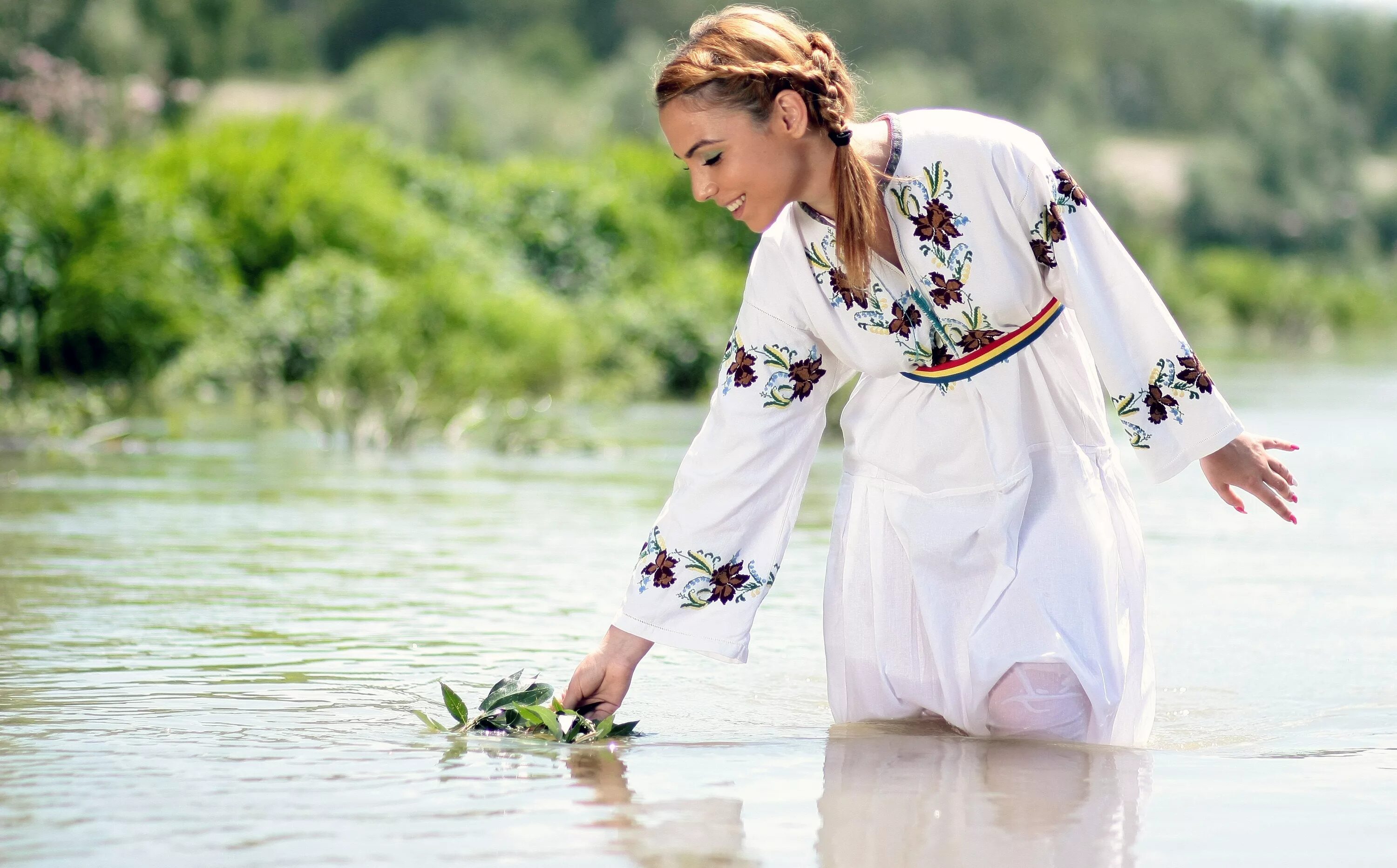 Девушки на ивана купала. Девичник в стиле ивана купала. Девичник в русском стиле. Ивана купала 2023. Стиль ивана купала.