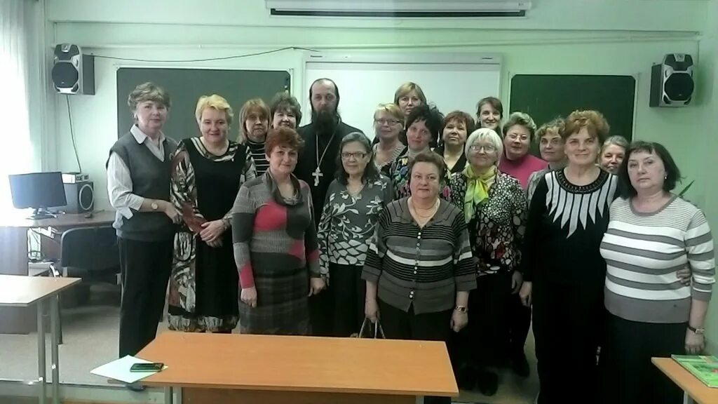Сайт 10 школа дмитров. 10 школа дмитров учителя. внуковская школа дмитров.