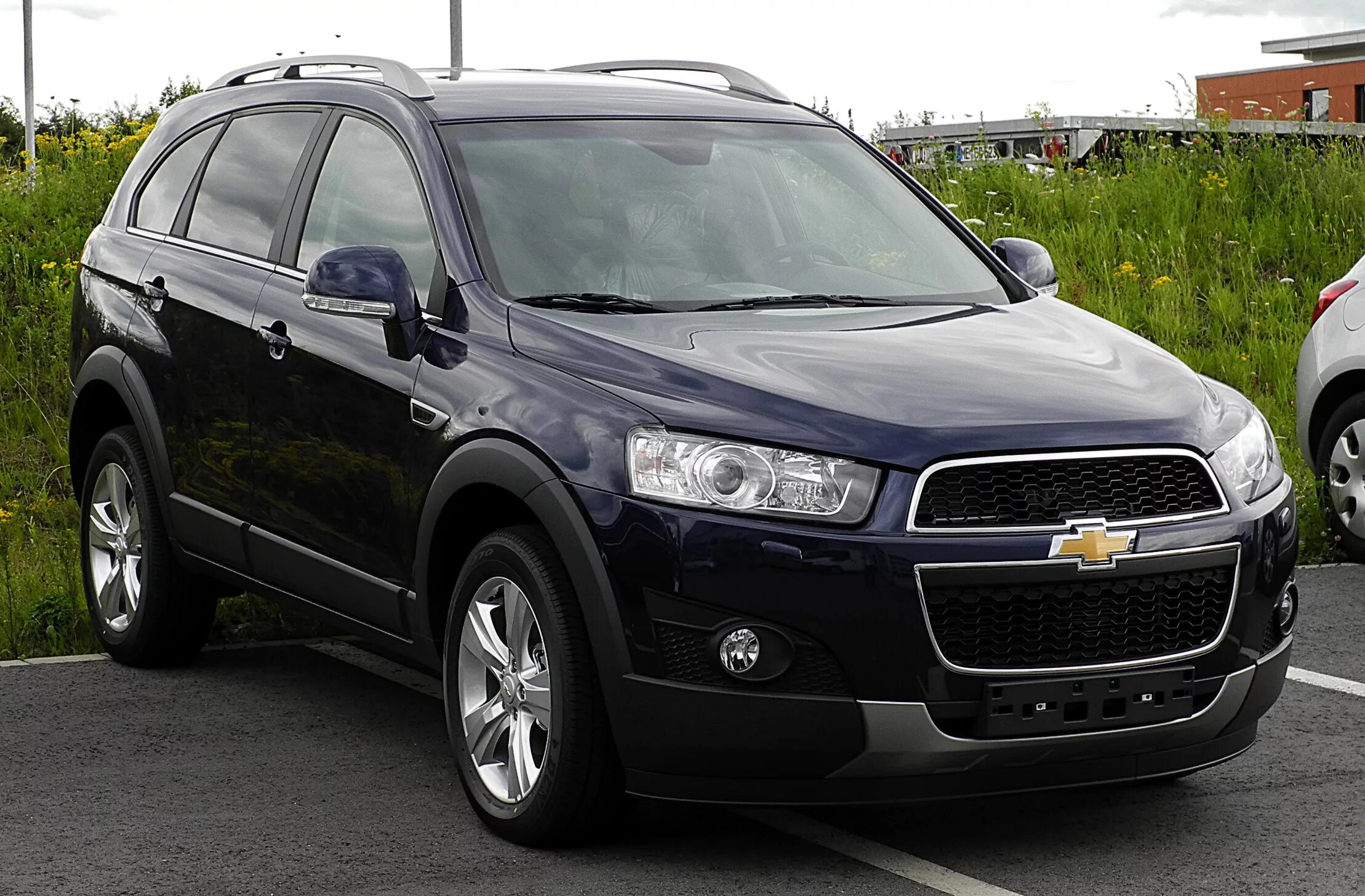 Шевроле каптива 3.2 купить. Chevrolet Каптива. Джип Шевроле Каптива. Chevrolet Captiva 2011. Chevrolet Captiva 2012.