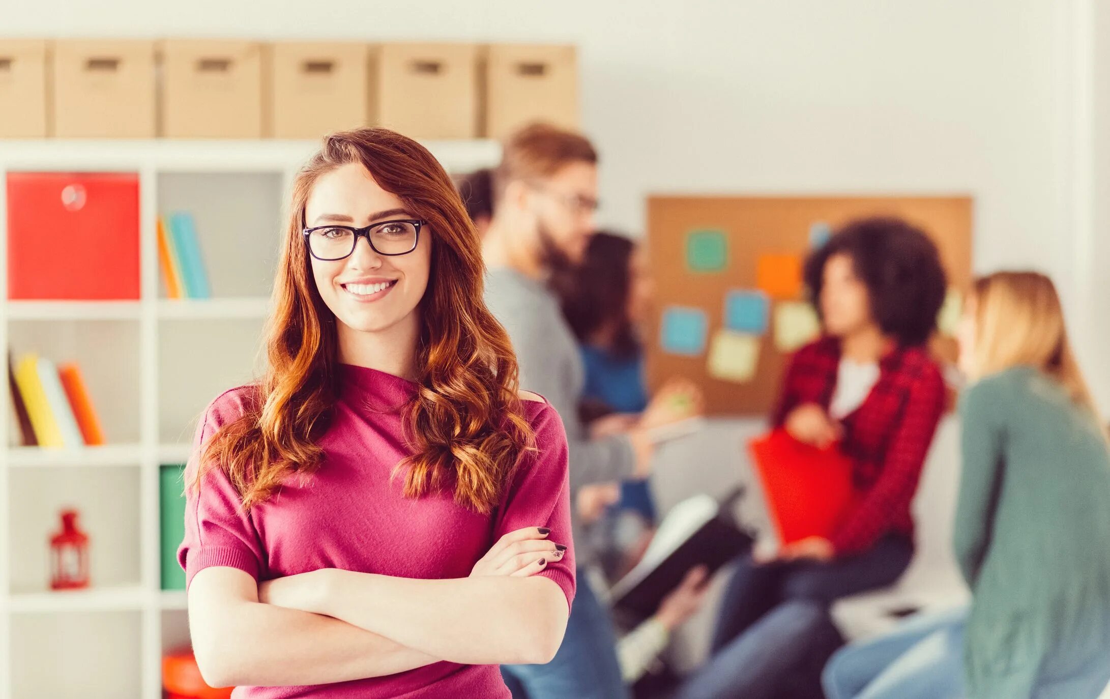 She a new student. Студент улыбка. Имидж студента. Студенты колледжа. Студенты английских университетов.