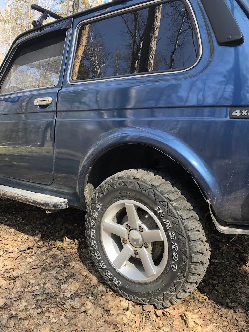 Всесезонные шины на ниву r16. Резина на шевроле нива r16 всесезонные. Cordiant off road 205/70 r16. Колёса на ниву 2121 кама. Резина на ниву р16.