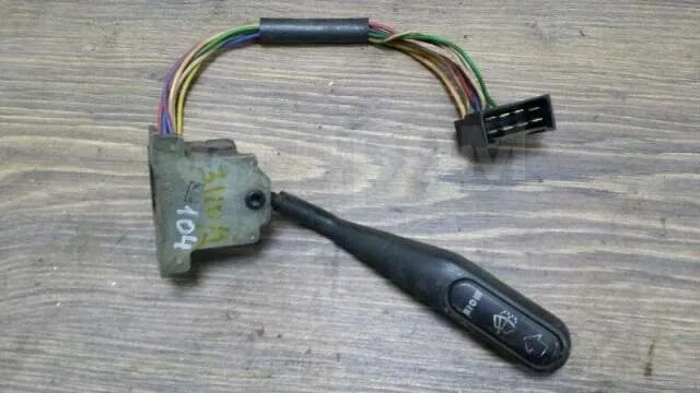 Переключатель подрулевой ГАЗ-3110 указателей поворота пластик АВТОАРМАТУРА 9602.