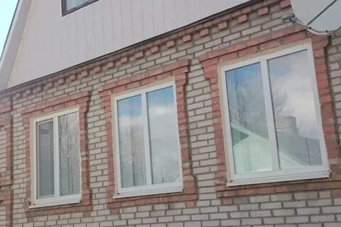 Дед дом в красном сулине