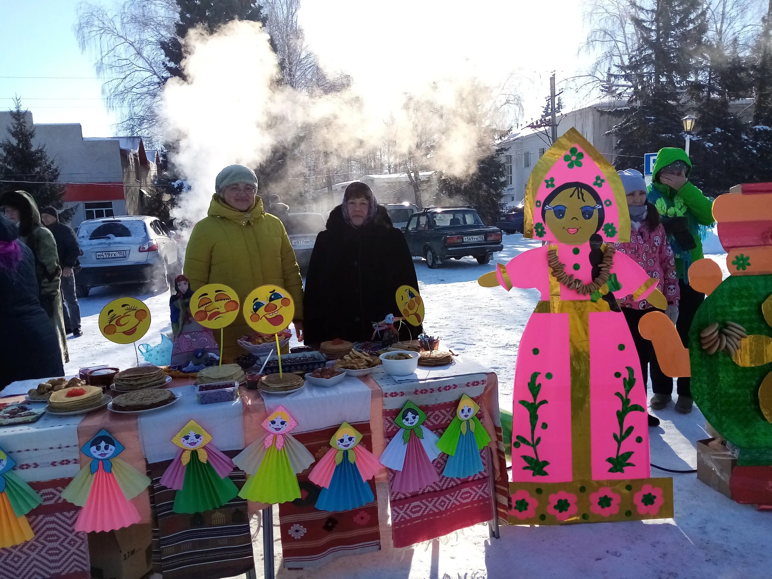 Украшение стола на масленицу фото