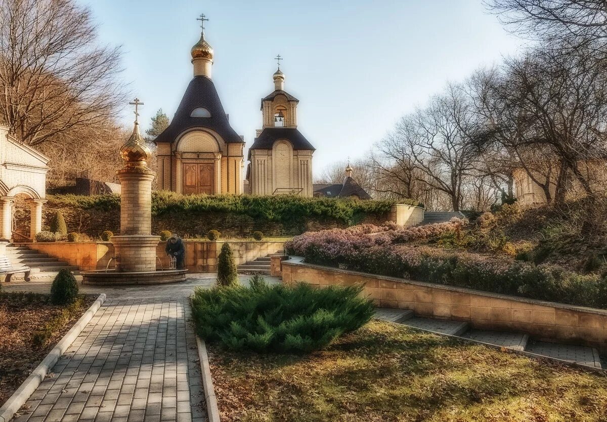 Мужской монастырь село татарка Ставропольский край. Храм в селе татарка Ставропольский край. Монастырь всех скорбящих радость Ставрополь. Родник татарка Ставрополь.