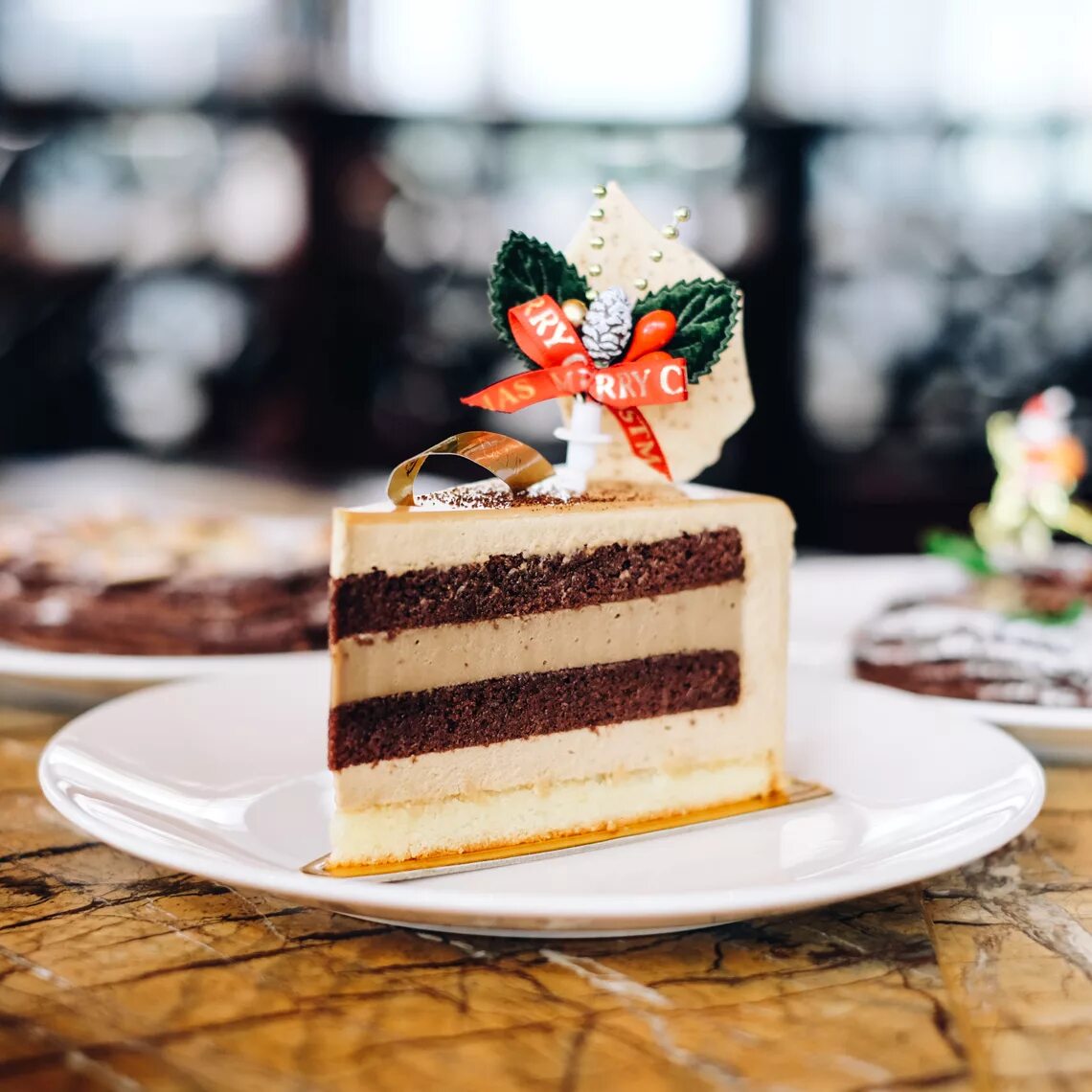 Торт токио. Торт токио сити. Фонд торты. Стильное украшение морковных тортов. Кондитерская в токио сити.