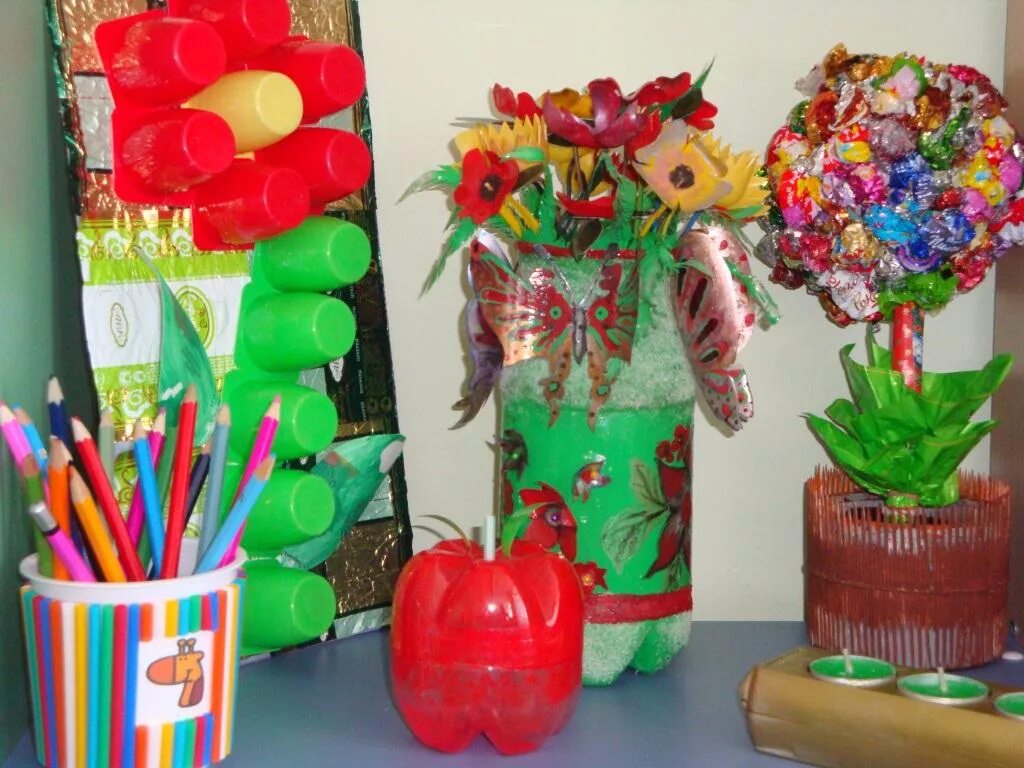 Чудеса для детей из ненужных вещей. Поделки из мусора. вторая жизнь мусора. поделки из бытового мусора. поделки из ненужных вещей.