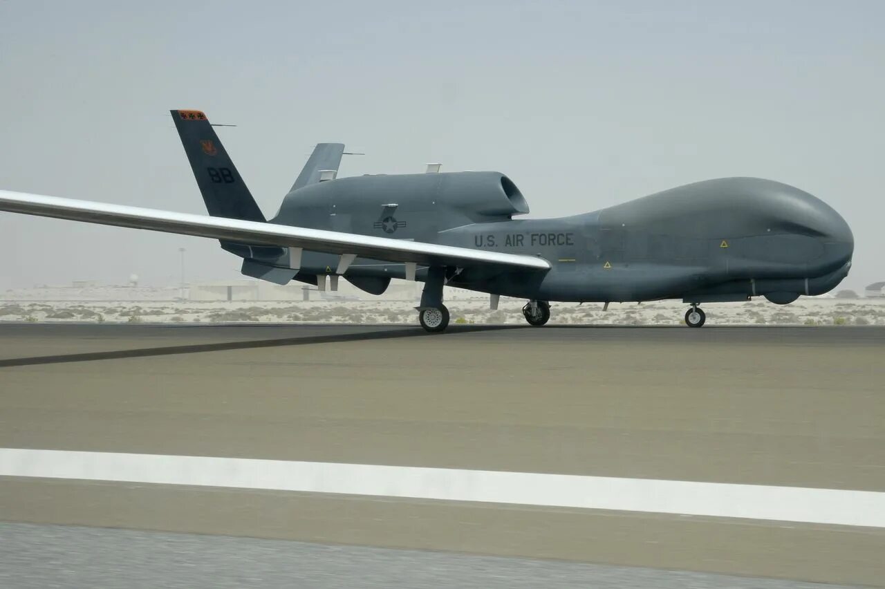 Глобал хок. «Глобал Хок» RQ-4. Northrop Grumman RQ-4b Global Hawk. USAF RQ-4. Drone RQ-4 Global Hawk.