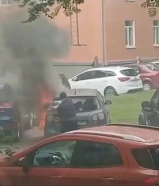 Прохожий спас ребенка
