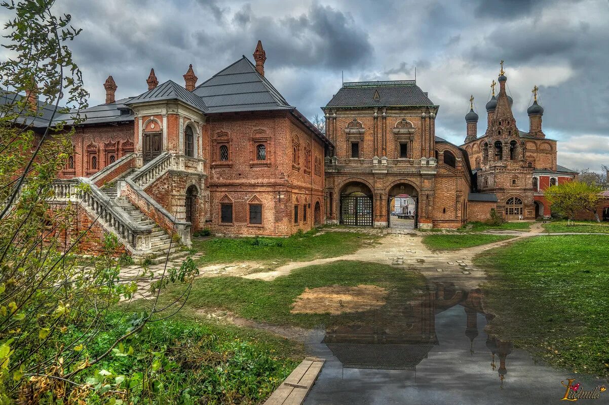 Крутицкое подворье расписание. Крутицкое подворье в москве. крутицкое патриаршее подворье. крутицкое патриаршее подворье, москва, крутицкая улица, 8. храм на крутицком подворье.