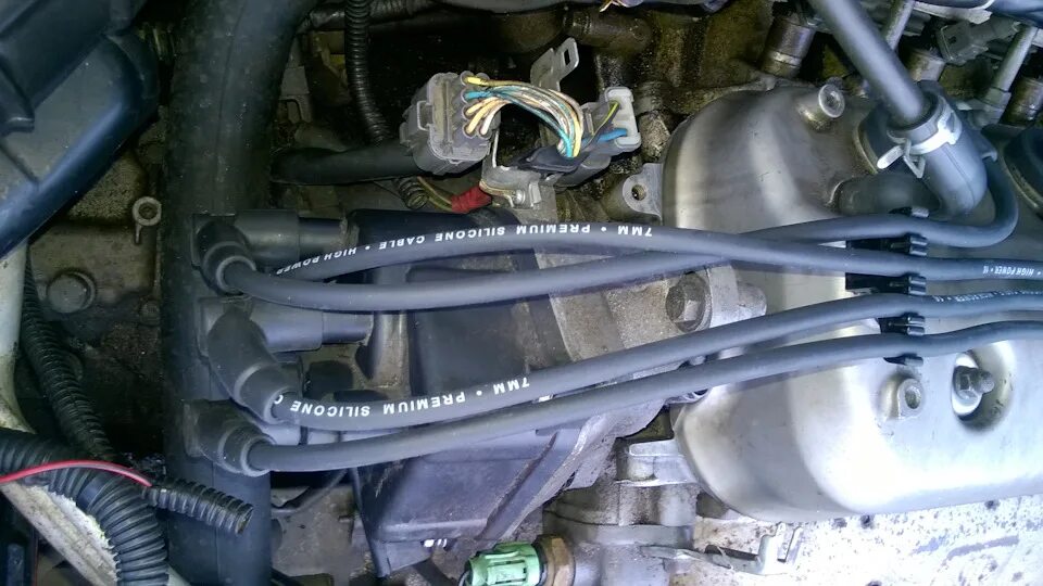 Замена высоковольтных проводов. - Honda Civic Hatchback (6G), 1,5 л, 1998 года з