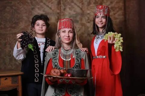 Азербайджанский турецкий чувашский армянский лишний