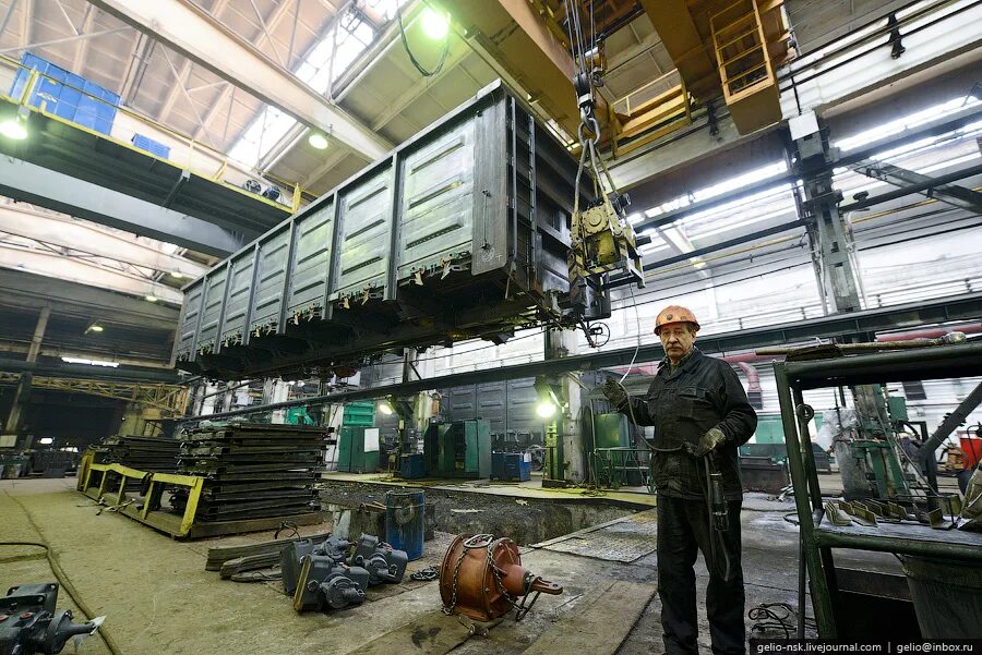 Барнаульский вагоноремонтный завод цех. Барнаульский вагоноремонтный завод. Врз барнаул. Завод врз барнаул. Вагоноремонтный завод барнаул.