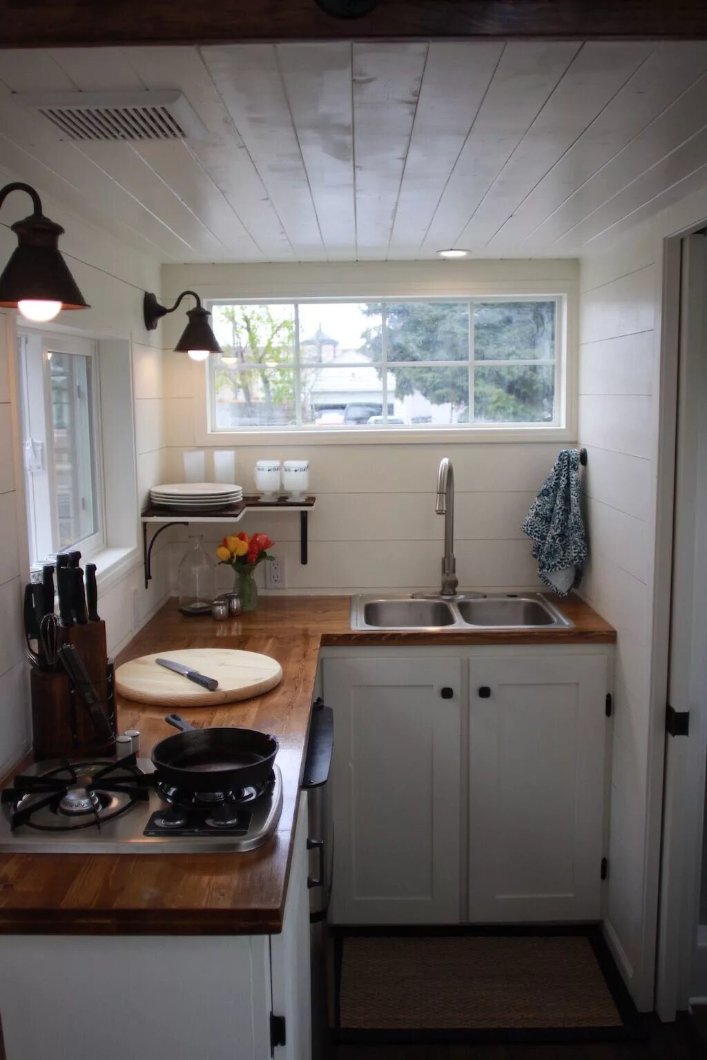 the-choch-2 Tiny house swoon, Tiny house kitchen, Small cottage kitchen