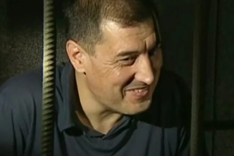 ХРОНОМЕТР: 25 ЛЕТ НАЗАД БЫЛ ЗАСТРЕЛЕН ЛИДЕР "СОРОКОВУШНИКОВ" РИМ САЛИМОВ 17 апре