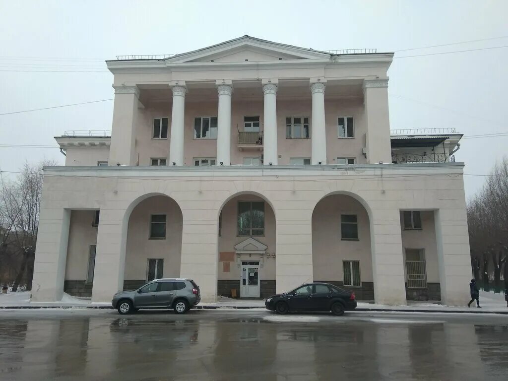 маркс волжский. улица комсомольская волжский. выступает ансамбль "волжский рубеж-2". ставрополь, ул. г.