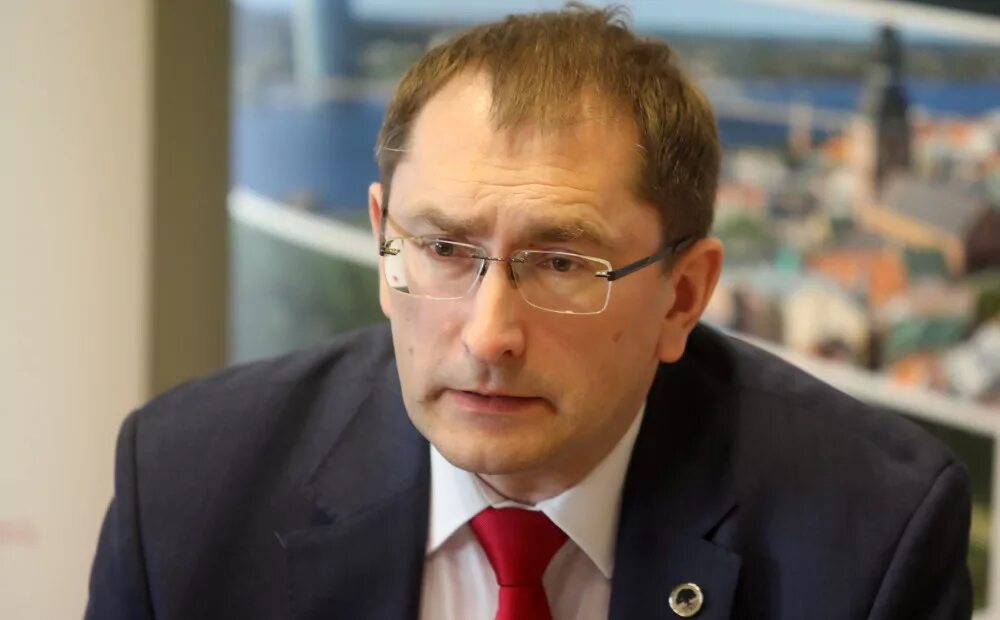 Юстиции константин чуйченко. Записать министр. Сергей кравцов. Записать министр. Валерий николаевич фальков.